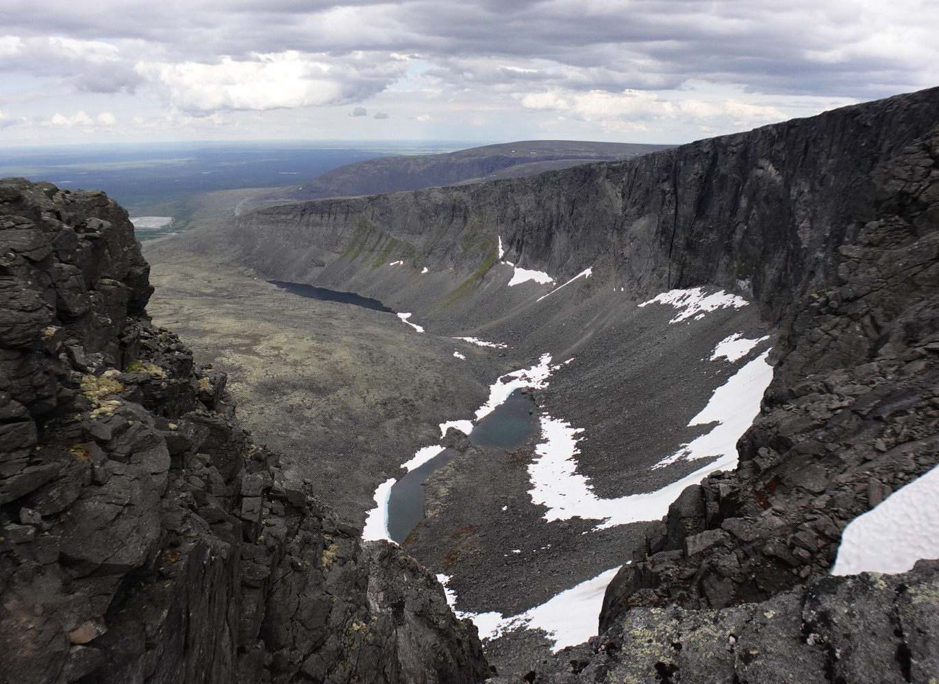 ЛОВОЗЕРСКИЕ ТУНДРЫ